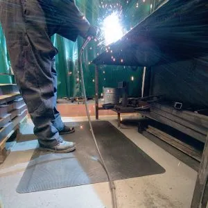Tapis-soudeur-af-diamond-tread-2