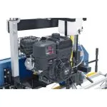 Scie à grumes thermique Bernardo BBS650-B Vue du moteur à essence à gauche