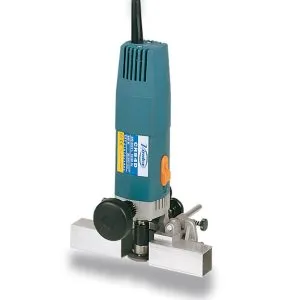 Rainureuse pour le placement de joints isolants Virutex CR94D