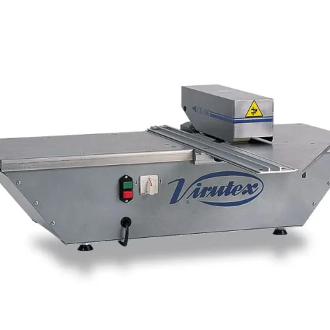 Coupeuse de stratifiés motorisée Virutex CO49K